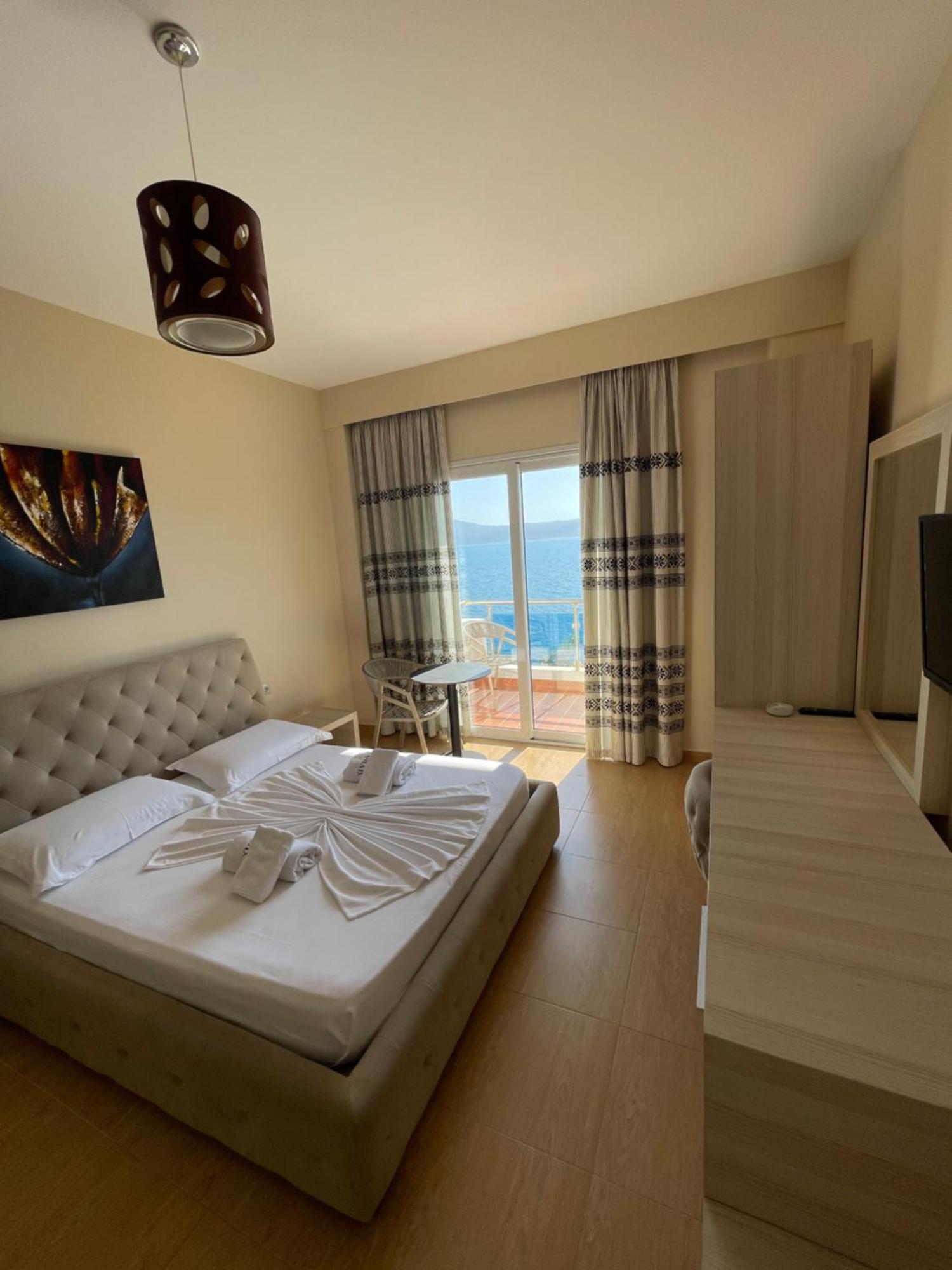 Hotel Coral & Radhimë